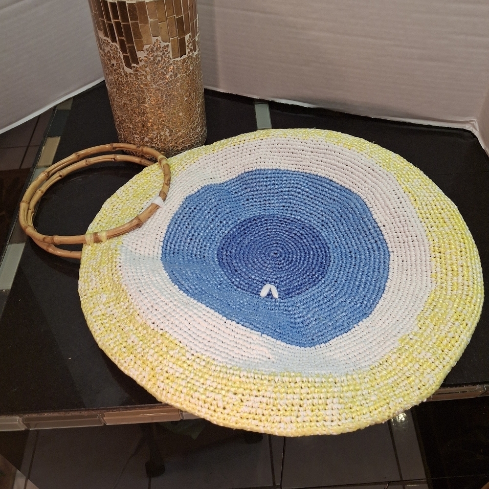 Handmade Round Concentric Circles Plastic Weave Bamboo Handles Large Purse Bag - Picture 12 of 16